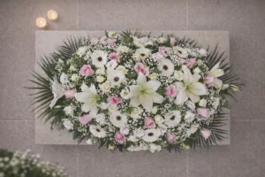 Пиафлора с червени рози, кали и бордо антуриум – модел 31